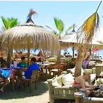 Junto Al Mar Piscinas Jardines Wifi Appartamento